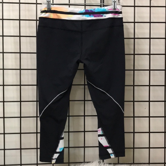 Lululemon pace rival crops - Picture 2 of 8